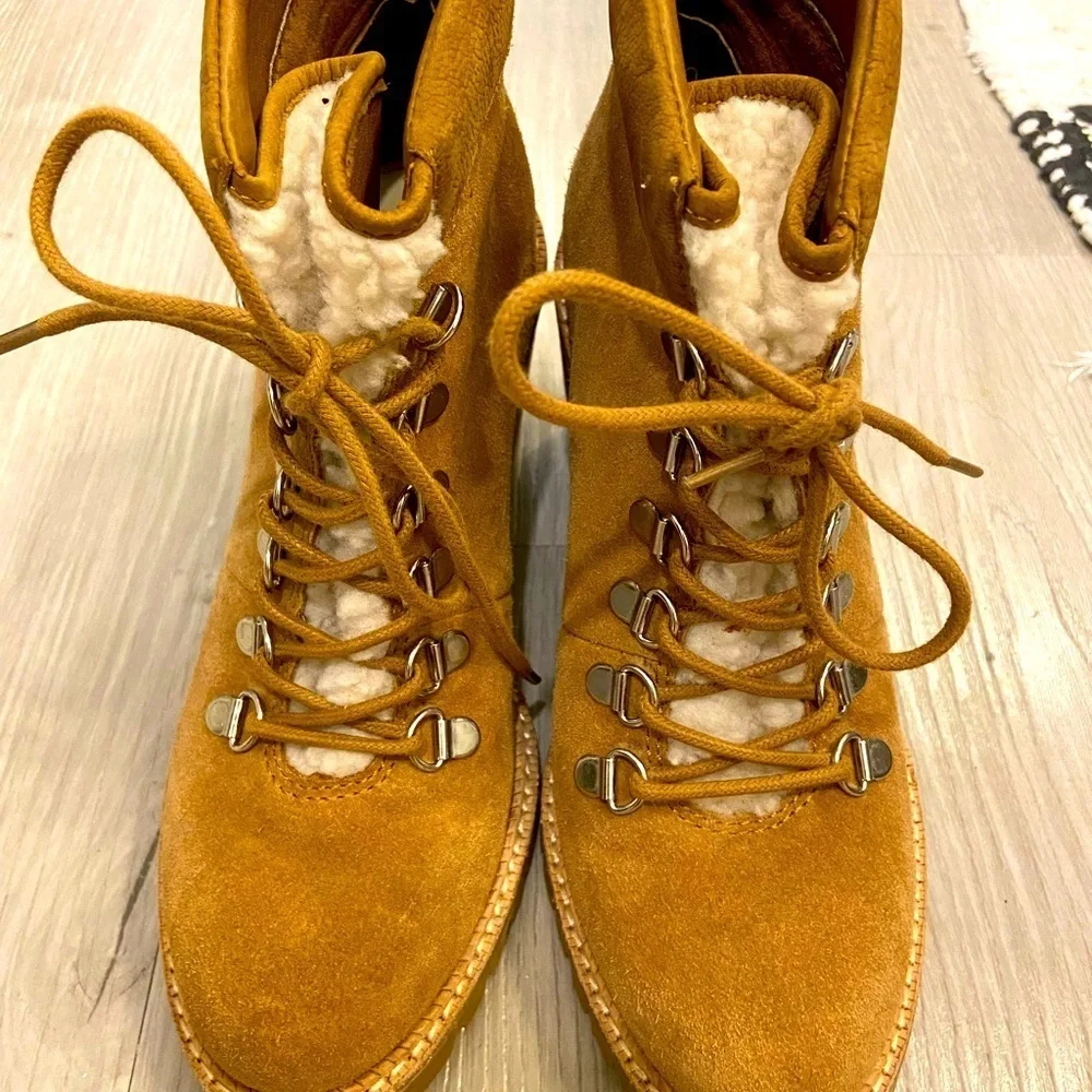 Dolce Vita Booties